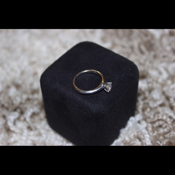 Tiffany&Co. Solitaire Platinum Ring VS1 H .45Ct💍 - Picture 5 of 7